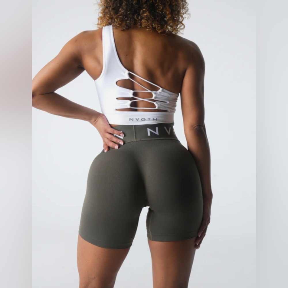 NVGTN sports seamless shorts Olive size S